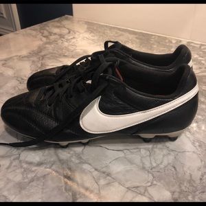 Nike Cleats, Men’s 7.5
